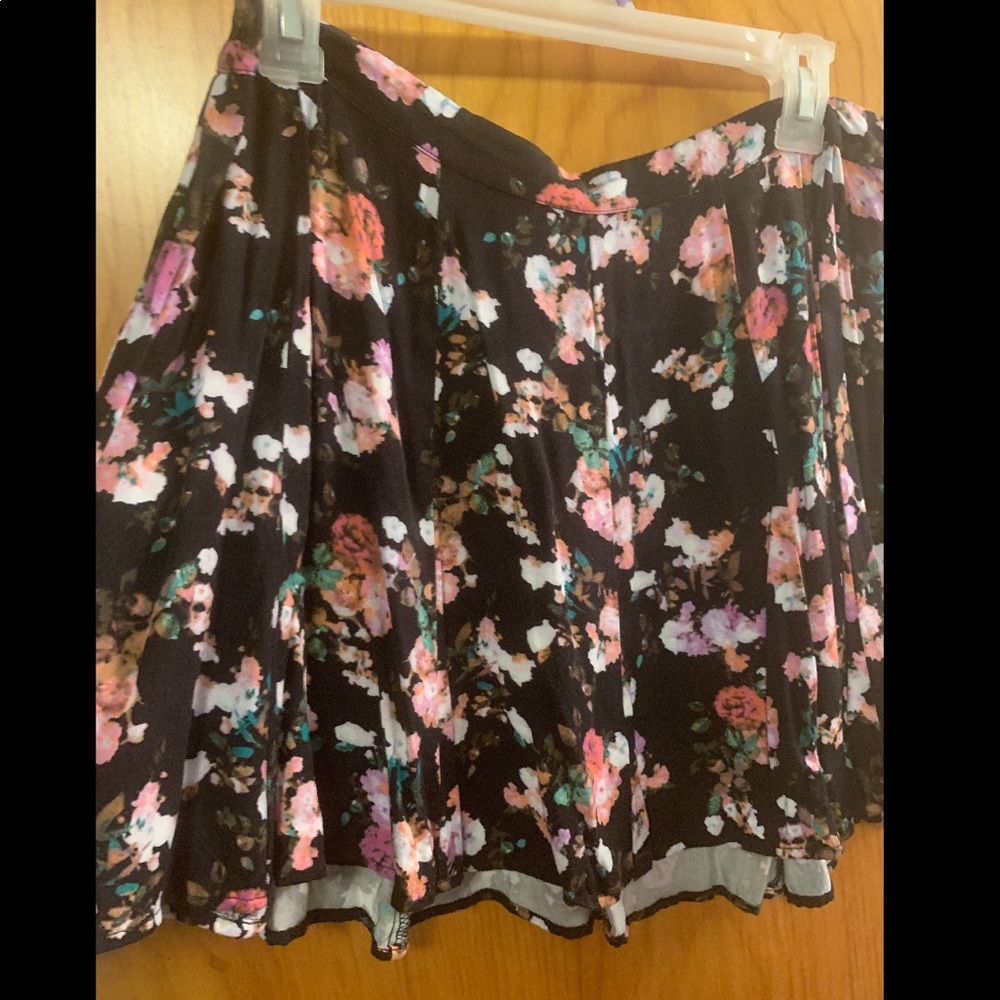 Decree Floral Skirt
